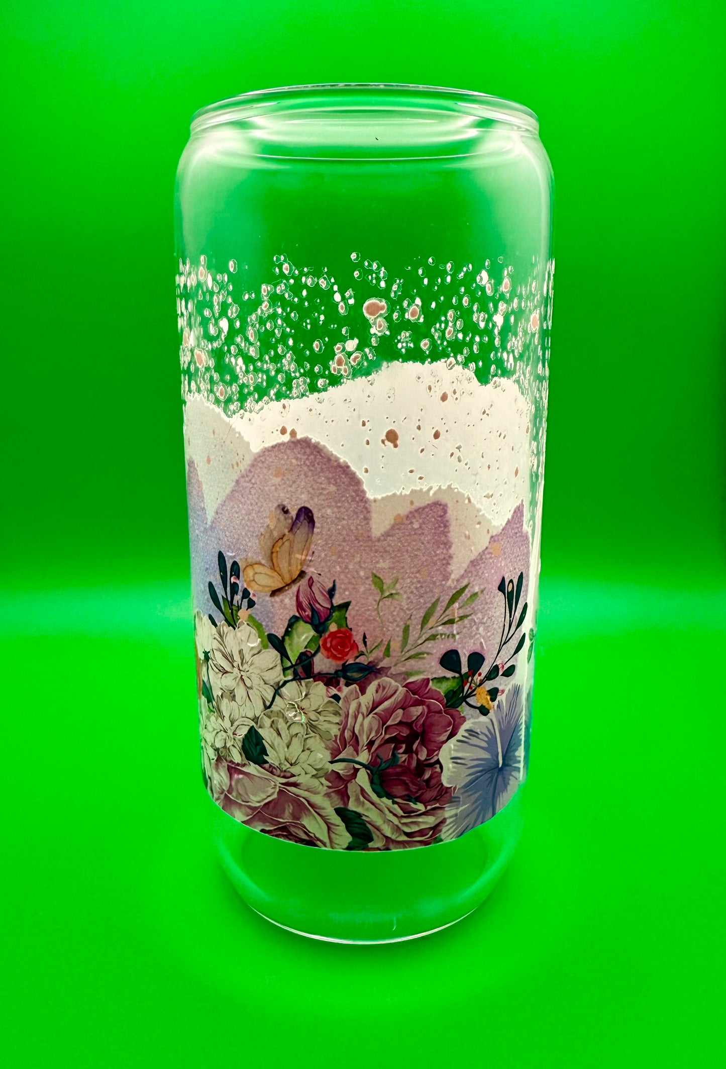 Butterfly & Flowers Glass Can – 20 oz with bamboo lid and stainless steel straw
